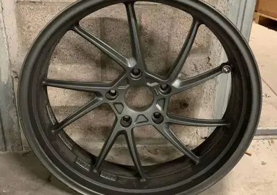 CERCHIO IN LEGA POSTERIORE BMW - Annuncio 8737137