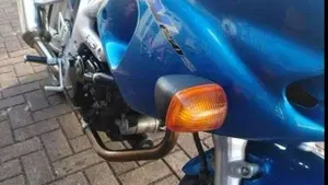 Suzuki SV 650 S (1999 - 02)  (4)