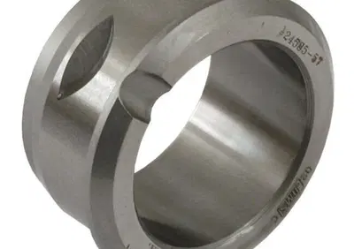 Pista per cassa motore lato destro diametro stock  - Annuncio 8828715