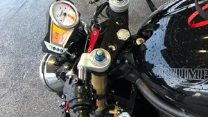 Triumph Speed Triple 1050 (2005 - 11)  (6)