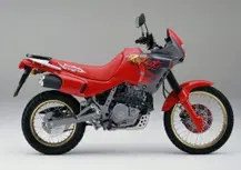 Honda NX e NX 500: nuovi nomi depositati. Ricordate la Dominator?