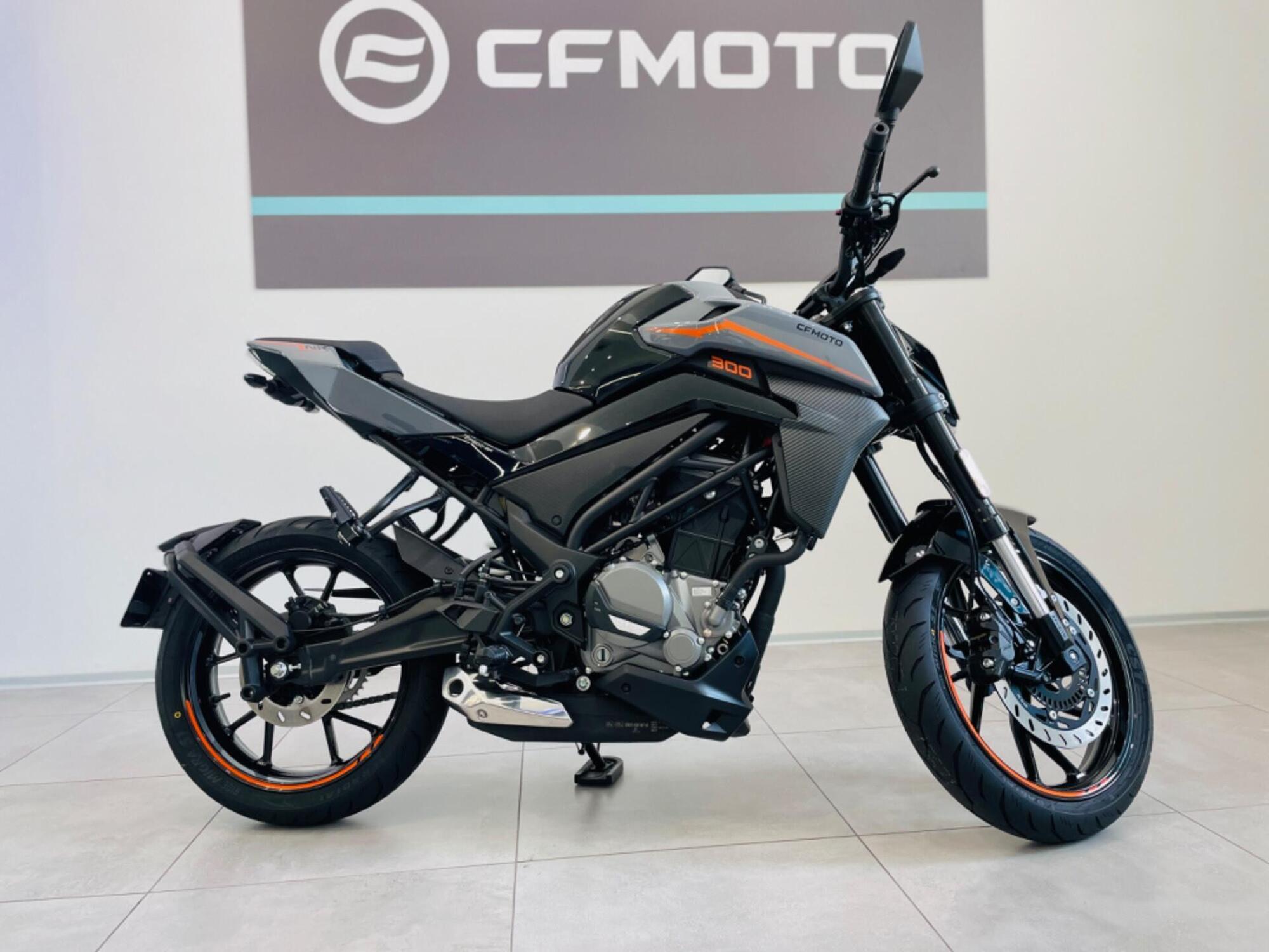 CFMOTO 300NK (2021 - 26) Nuova