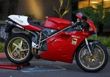 Una bellissima Ducati 916 SPS del 1998 venduta a 30.000 dollari