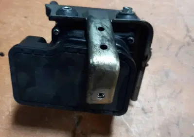 Centralina più pompa abs Burgman Suzuki 650 2006 2 - Annuncio 8881080