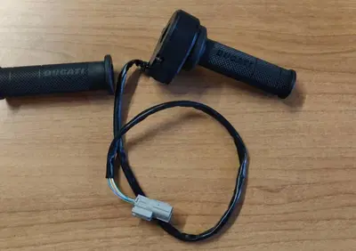 Coppia Manopole ORIGINALI Ducati Multistrada V4 - Annuncio 8912439