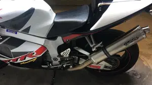 Honda VTR 1000 SP-2 (2002 - 06)  (9)
