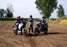 Ducati DesertX VS Honda Africa Twin: che comparativa! Anche nella pista di motocross...