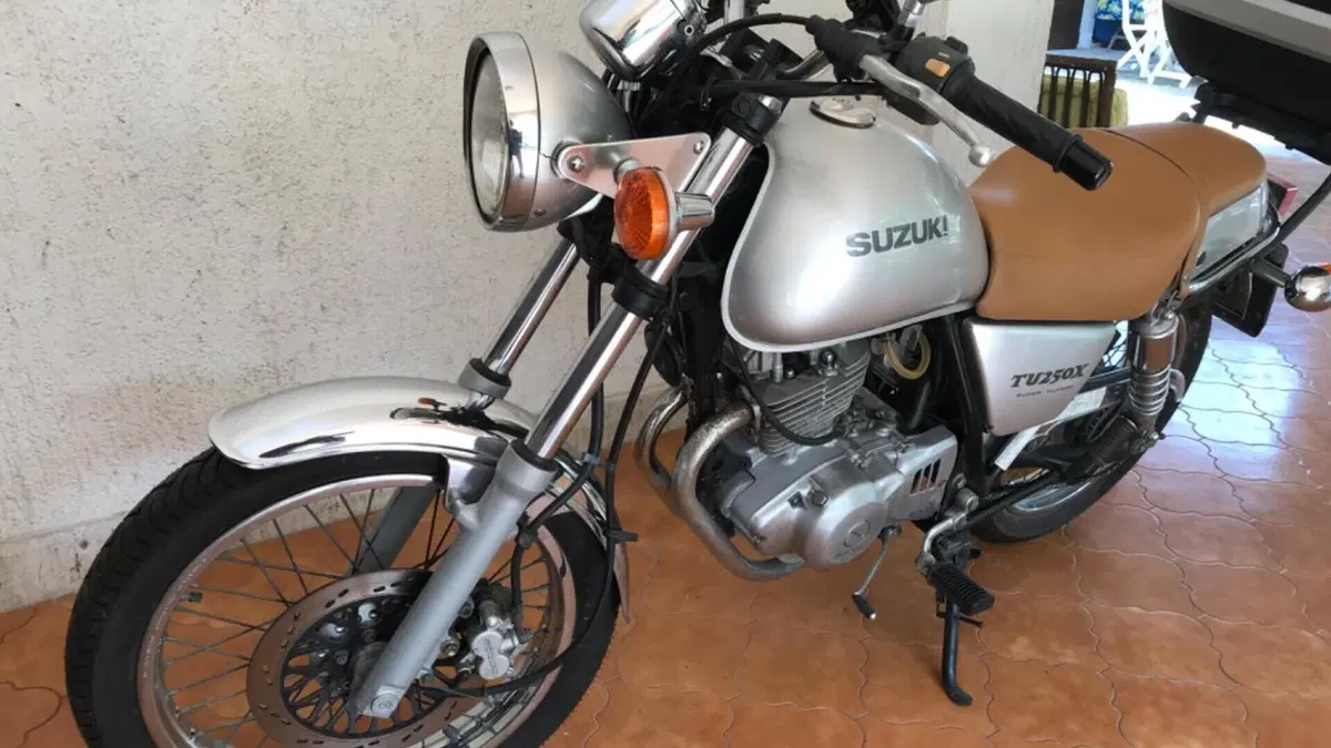 Suzuki TU 250 XX Super Classic (1996 - 00) 