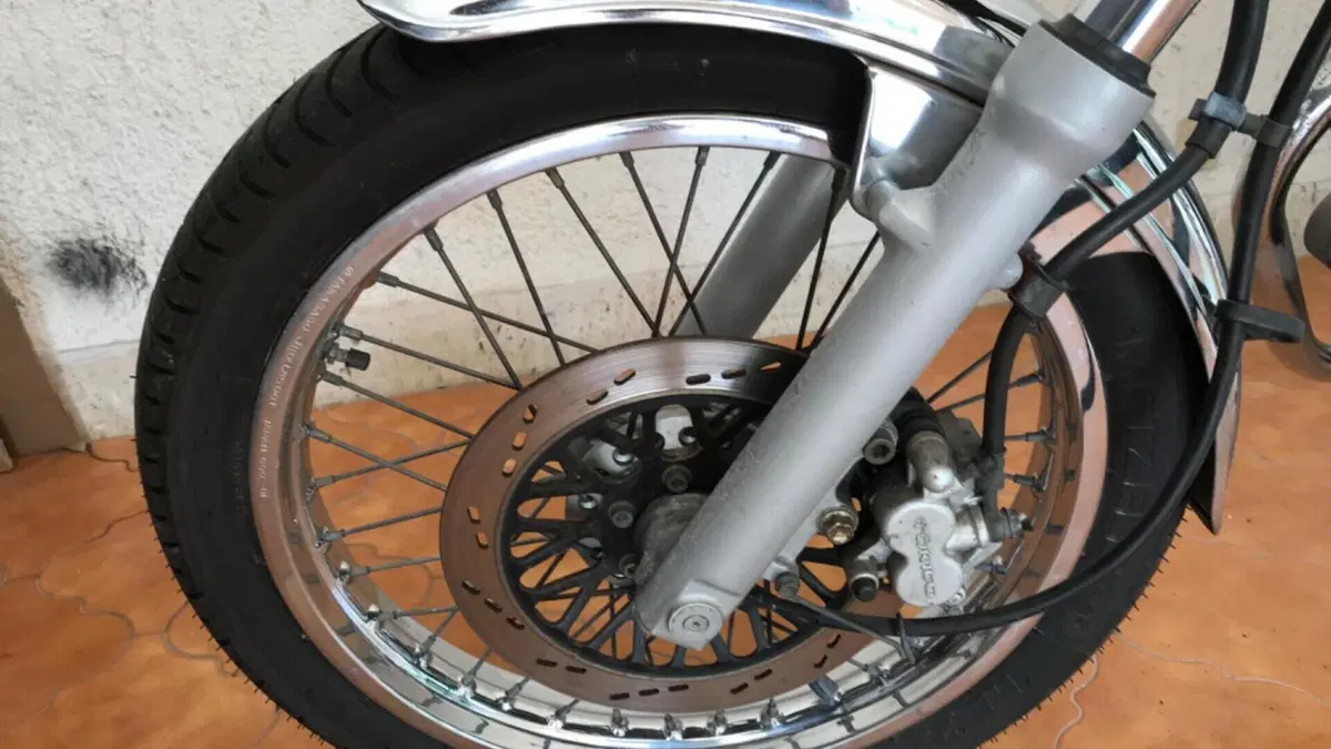 Suzuki TU 250 XX Super Classic (1996 - 00)  (11)