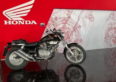 Honda VF 750 C (1985 - 01) - Annuncio 8990697