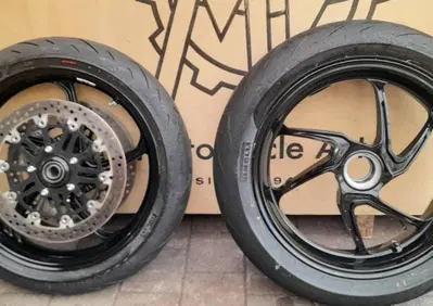 Coppia cerchi MV Agusta - Annuncio 8995782