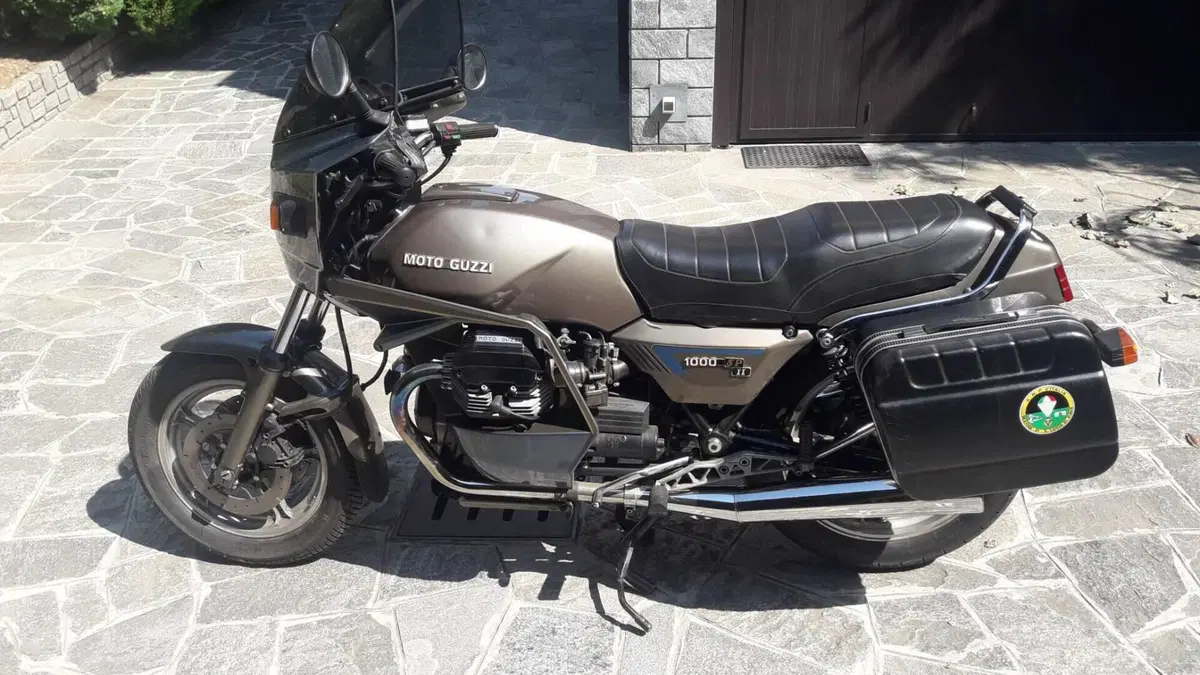 Moto Guzzi   (3)