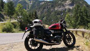 Triumph Street Twin 900 (2017 - 18) 