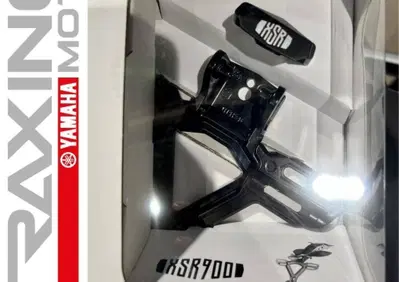 Porta targa sportivi ufficiali Yamaha - Annuncio 9011091