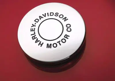 Copri tappo serbatoio benzina HD Motor CO cromato  - Annuncio 9011213