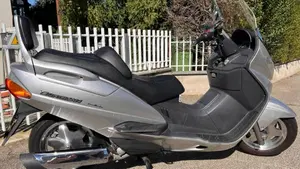Suzuki Burgman AN 250 (1998 - 01)  (3)