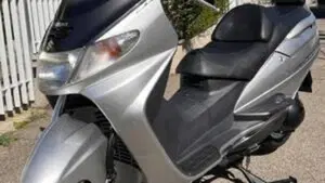 Suzuki Burgman AN 250 (1998 - 01)  (5)