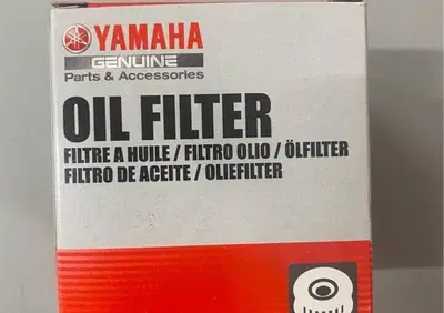 VENDITA STOCK MAGAZZINO RICAMBI E ACCESSORI YAMAHA - Annuncio 9046715