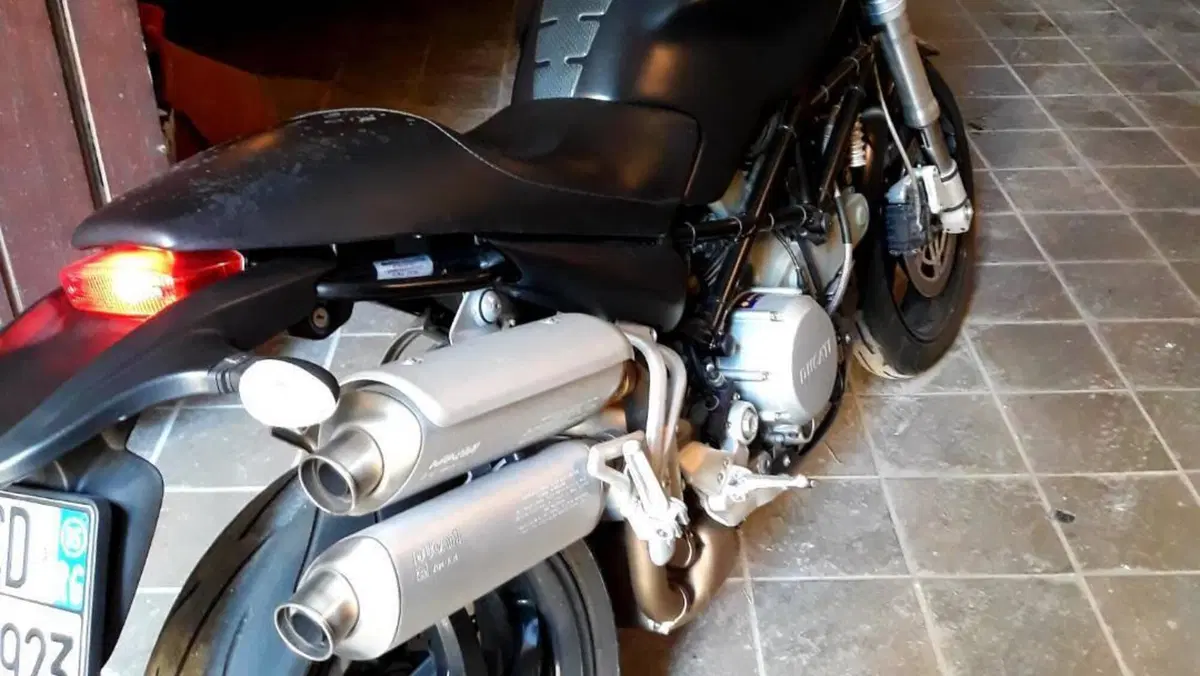 Ducati Monster S2 R Dark (2004 - 06)  (4)