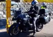 Beccata su strada la BMW R1300GS [Video Spia]