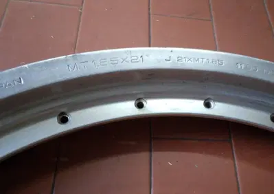 Did cerchio tubless 1,85x21 n°28 fori per Honda ep - Annuncio 9055898