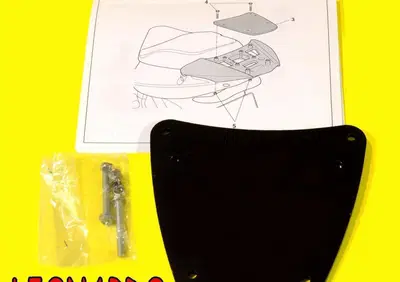 KIT PIASTRA FISSAGGIO BAULE ORIGINALE APRILIA LEON - Annuncio 9065982