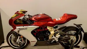 MV Agusta Superveloce 800 Serie Oro (2019 - 20)  (3)