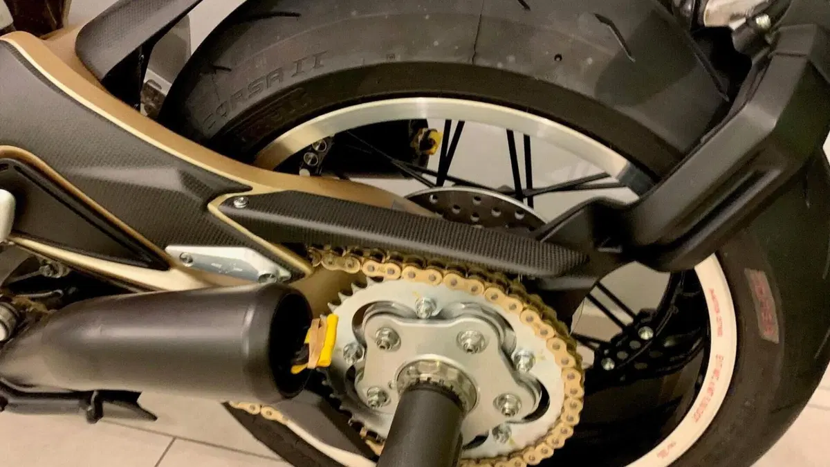 MV Agusta Superveloce 800 Serie Oro (2019 - 20)  (6)