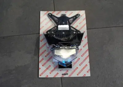 Portatarga Barracuda per Suzuki Gladius 650 - Annuncio 9066659