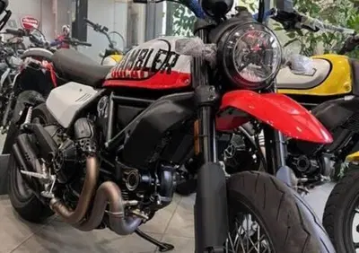 Ducati Scrambler 800 Urban Motard (2022) - Annuncio 9072093