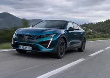 Peugeot 408 (2023), la prova della fastback più interessante del momento