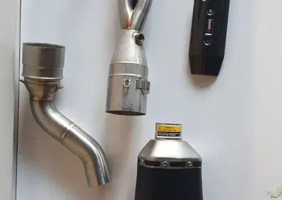 MARMITTA AKRAPOVIC COMPLETA PER YAMAHA TMAX 560 9 - Annuncio 9088705