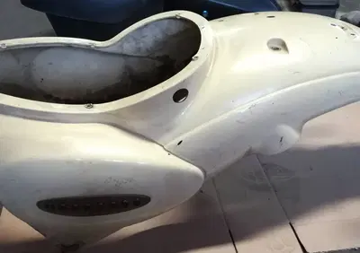 Carena Posteriore Aprilia scarabeo 50 - Annuncio 9103168