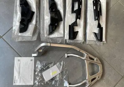 PORTAPACCHI E SUPPORTO VALIGE AFRICA TWIN 08L88-MK Honda - Annuncio 9116889