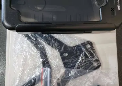 Superofferta!! SUPPORTO IPHONE YAMAHA MT-09 dal 20 - Annuncio 9132347