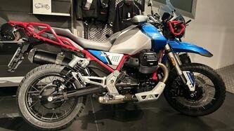 Moto Guzzi V85 TT (2021 - 23) nuova