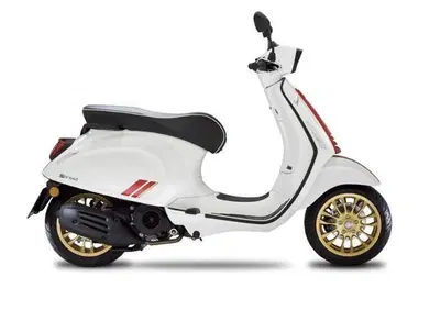Vespa Sprint 50 Racing Sixties (2021 - 22) - Annuncio 9140935