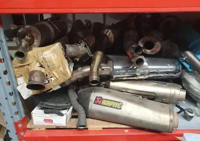 Marmitte e terminali vari per scooter e moto Varie marche - Annuncio 9153697