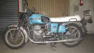 Moto Guzzi   (2)