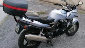 Kawasaki ZR-7 (2001 - 04)  (7)