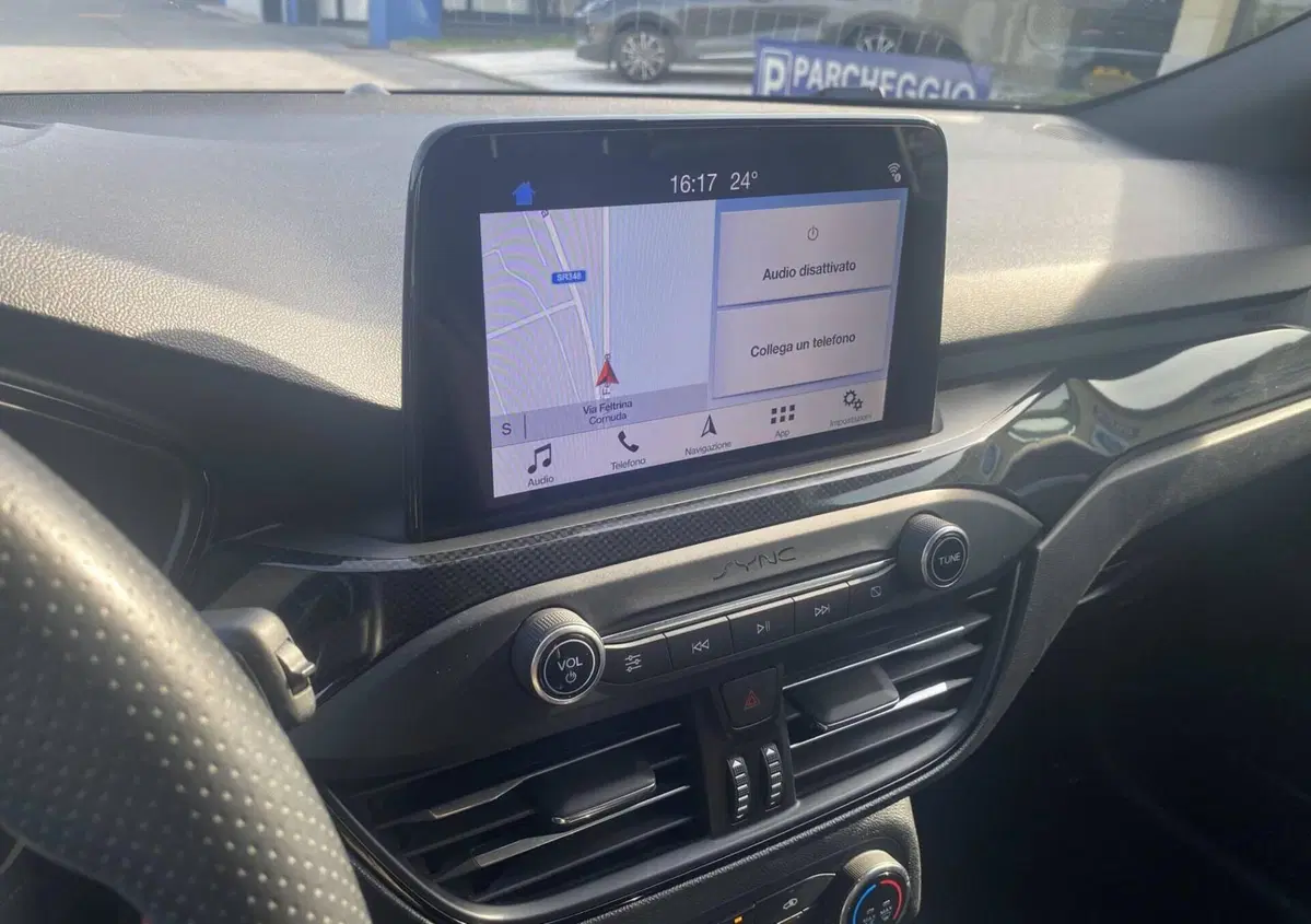 Ford Focus Station Wagon 1.0 EcoBoost 125 CV SW ST-Line (17)