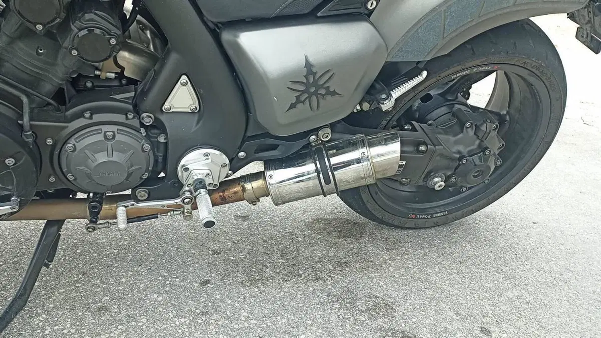 Yamaha VMAX (2008 - 17)  (11)