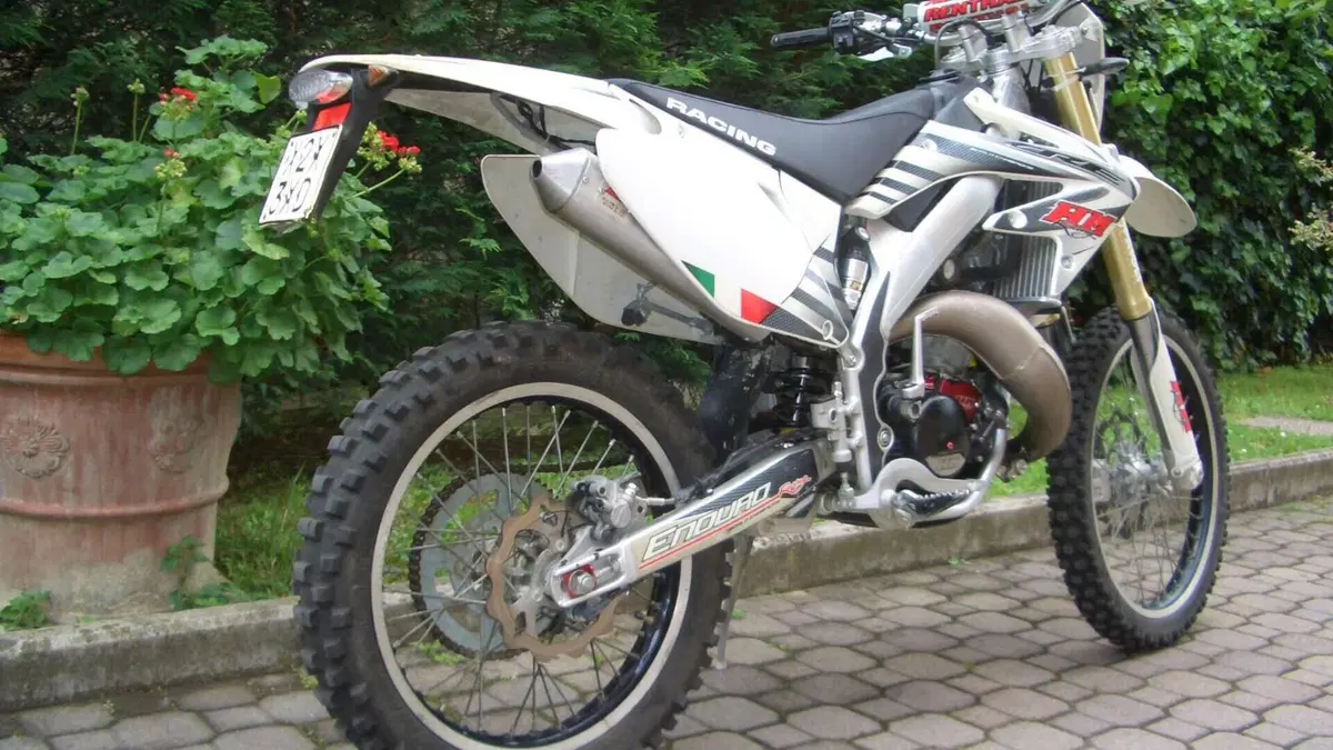 HM CRE 50 Six Competition (2011 - 15)  (7)