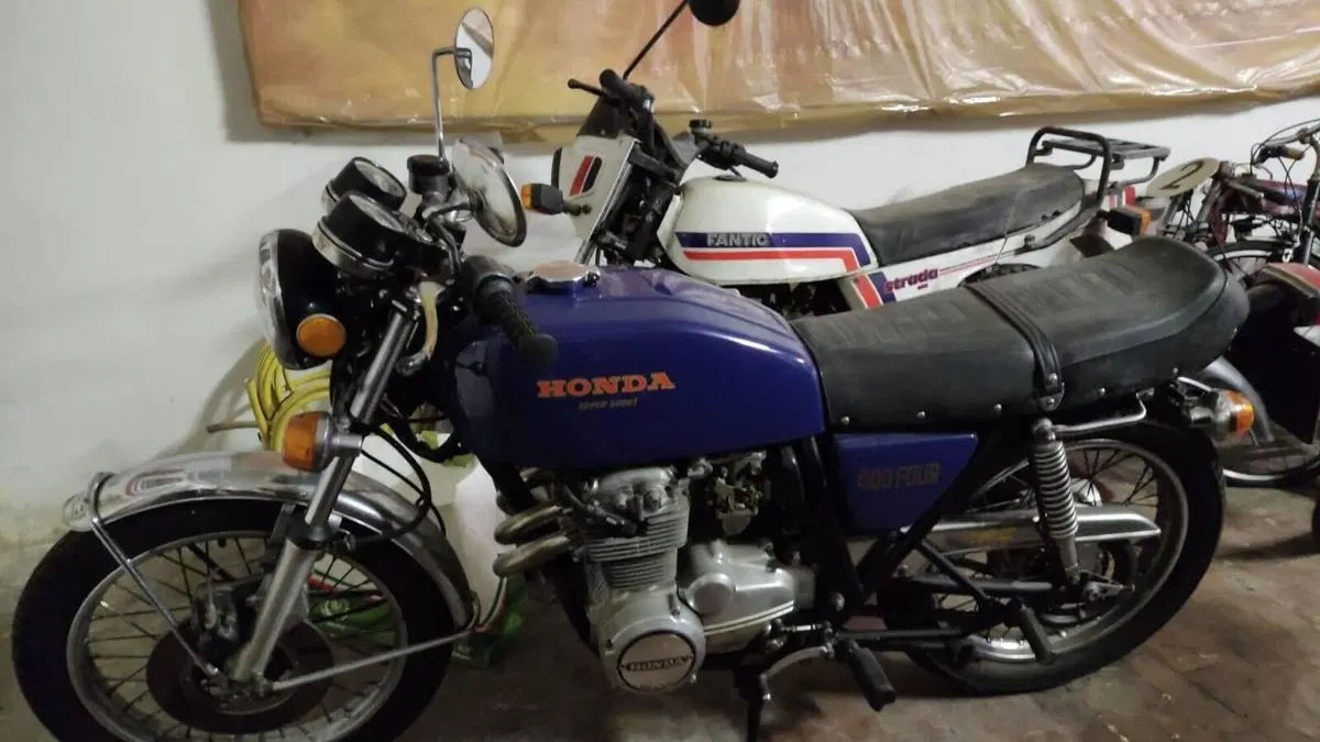 Honda  