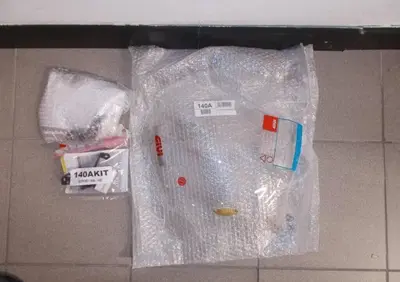 Cupolino universale trasparente Givi con attacchi - Annuncio 9186121