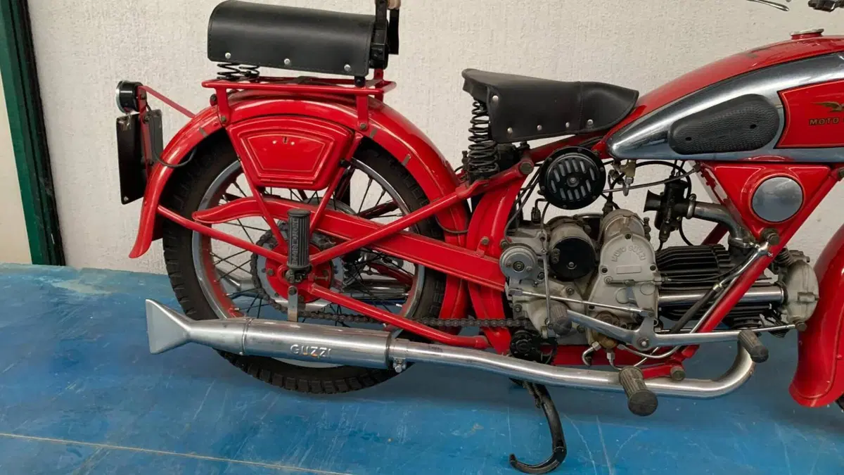 Moto Guzzi   (4)