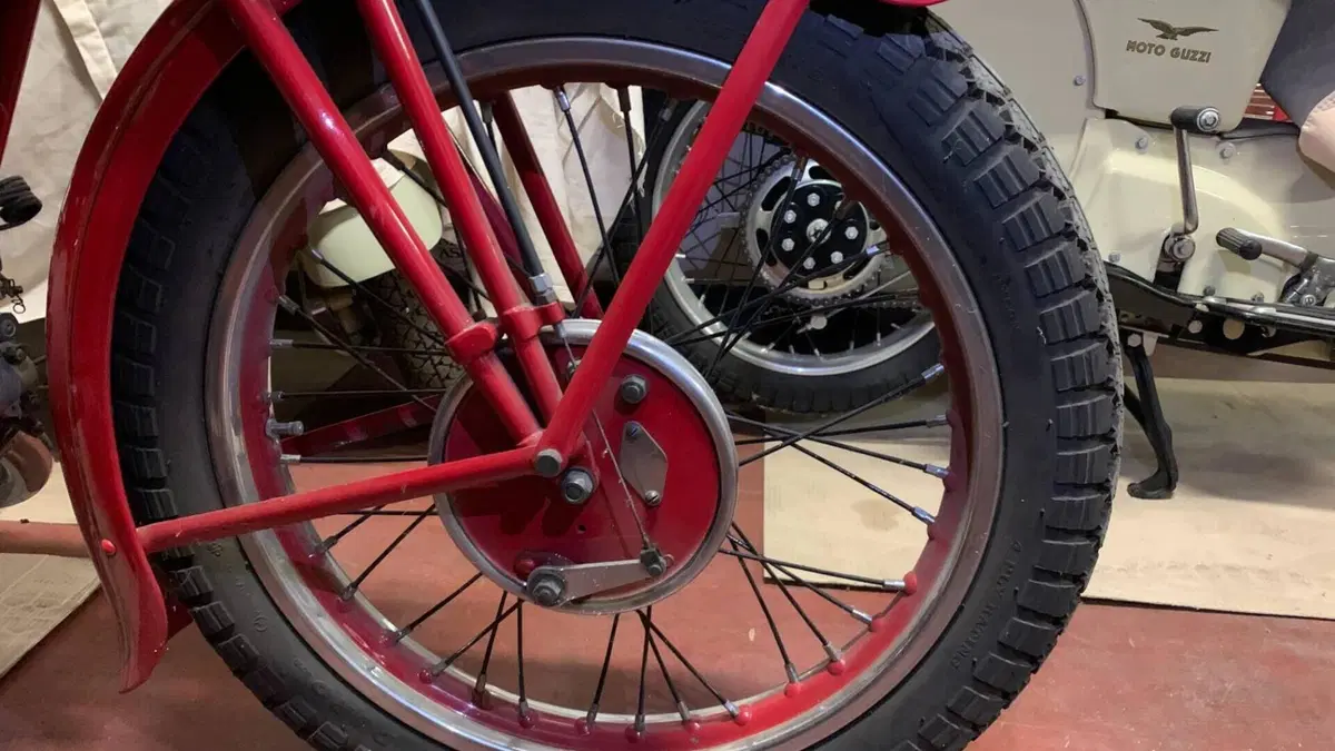 Moto Guzzi   (13)