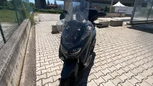 Yamaha N-Max 125 (2021 - 24)  (3)
