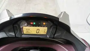 Honda Integra 700 (2011 - 13)  (7)