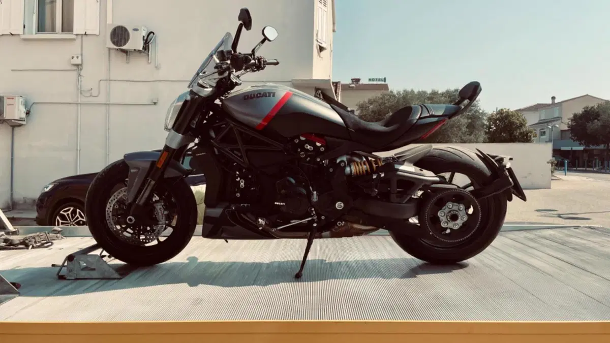 Ducati XDiavel 1262 Black Star (2021)  (2)